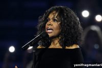 Grammy Winner Urges Fans to Join Easter Prayer Challenge