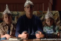 How You’ve Been Watching M. Night Shyamalan’s Signs Wrong