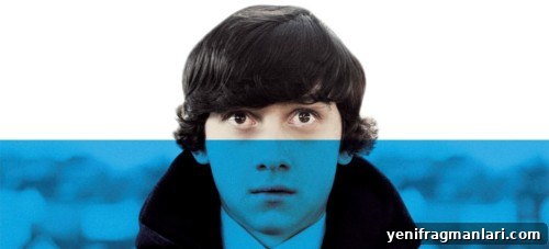 Submarine (2010) Movie Review: A Witty Coming-of-Age Tale 2 Submarine Movie Review