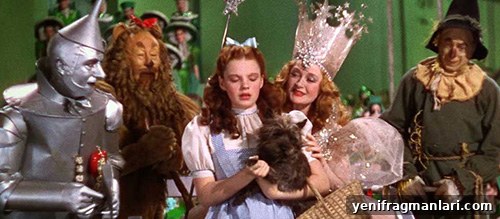 20 Classic Films to Cozy Up With This Winter 3 Judy Garland Wizard of Oz