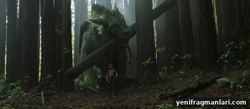Once More with Feeling: 10 Iconic Movie Remakes 7 Pete’s Dragon (2016)