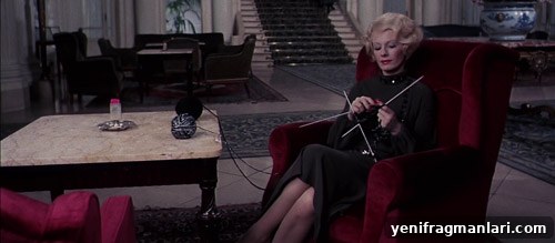 Daughters of Darkness (1971) Review: Stylish Vampire Film 3 Delphine Seyrig in Daughters of Darkness