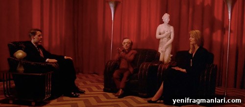 David Lynch Films: Where to Start and What to Watch 4 Twin Peaks poster