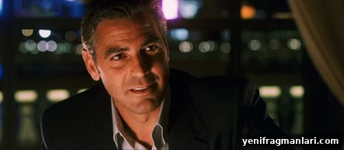 Every Ocean's Movie Ranked 6 Ocean's Eleven (2001) poster