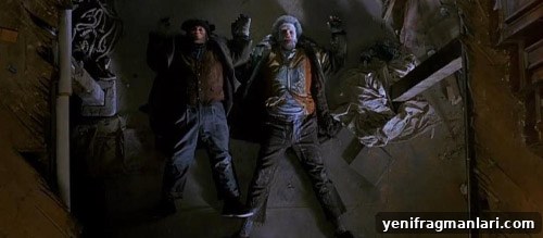 10 Iconic Home Alone 2 Moments in New York 9 Harry and Marv trapped