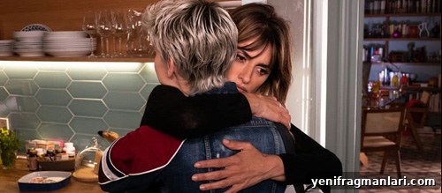 Parallel Mothers (2021) Review: Almodóvar's Powerful Drama 2 img 30592 1