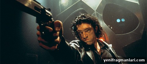 Dobermann (1997) Movie Review: French Crime Thriller 2 img 31657 1 1