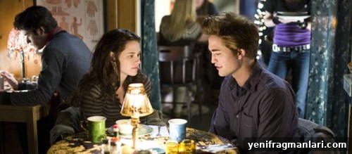 Edward and Bella at the restaurant