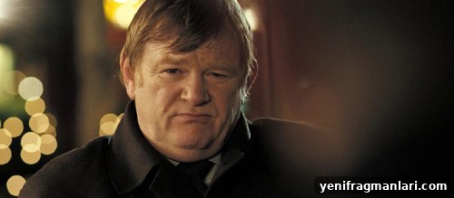 Top 10 Unforgettable Moments from In Bruges 10 Ken's leap