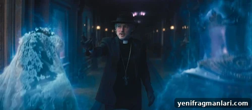 Haunted Mansion (2023) Review: What to Expect 3 Haunted Mansion cast scene