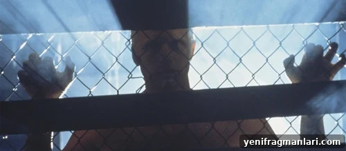 10 Iconic Blade Runner Moments 3 Deckard pursued by Batty inside an abandoned building