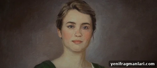 10 Unforgettable Moments from Portrait of a Lady on Fire 6 Héloïse sees the portrait