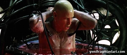 10 Iconic Moments from The Matrix, Ranked 4 Neo unplugged from the Matrix