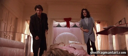 10 Iconic Heathers Moments You Can't Miss 6 Heather Chandler death scene