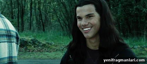Taylor Lautner wears a long wig to play Jacob in 'Twilight' (2008).