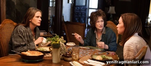 12 Days of Unchristmas: Alternative Holiday Traditions 2 Julia Roberts, Meryl Streep in 'August: Osage County' (2013).