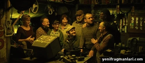 12 Days of Unchristmas: Alternative Holiday Traditions 10 Scene from 'MicMacs'.