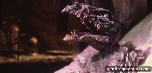Top 5 Iconic Moments from The Dark Crystal (1982) 5 img 7346 4